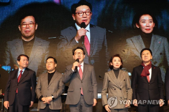14일 서울 여의도 63빌딩에서 열린 국민의힘 새로운미래를준비하는모임'(이하 '새미준') 전국발대식 및 자선음악회에서 권성동 의원이 발언하고 있다. <연합뉴스>